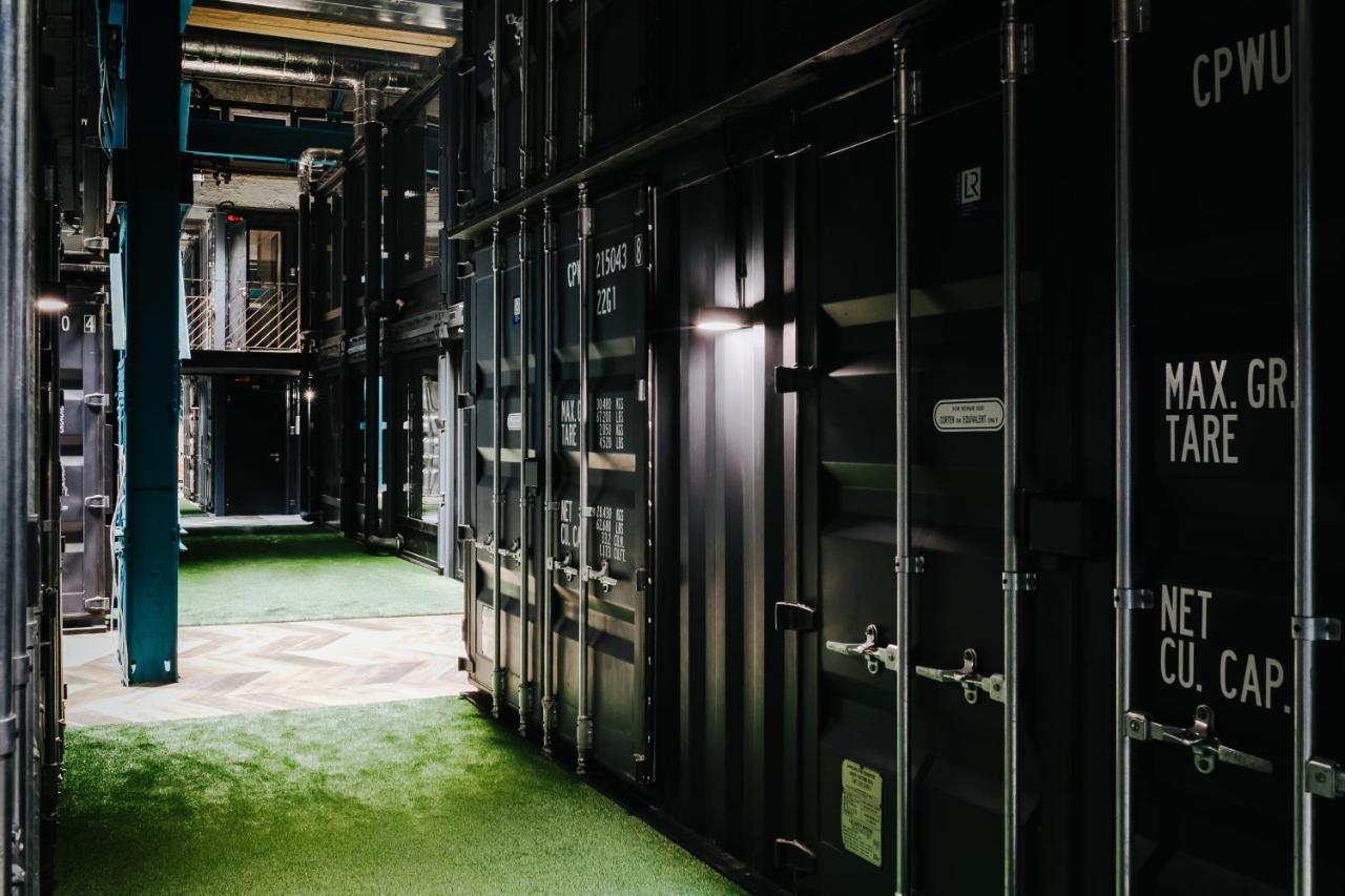 Hektor Container Hotel Таллин Экстерьер фото